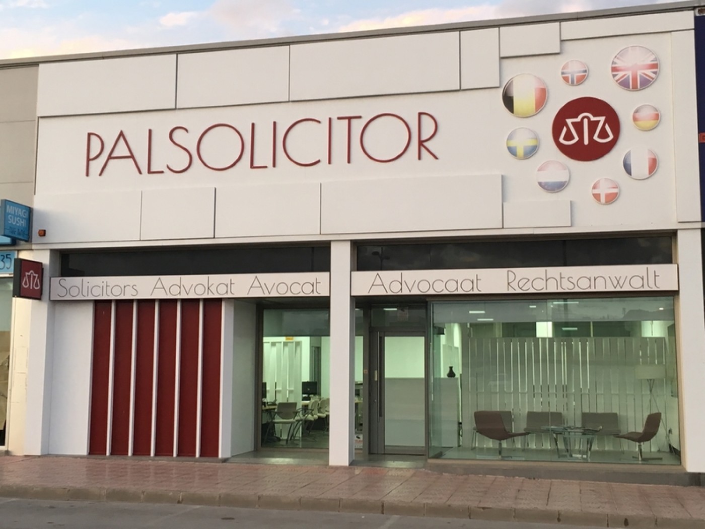 PALS Solicitor Costa Calida Murcia in Puerto de Mazarrón