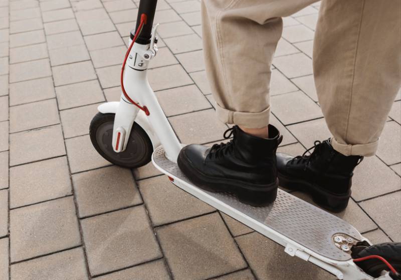 Electric scooters in Spain: New insurance rules and essential safety regulations