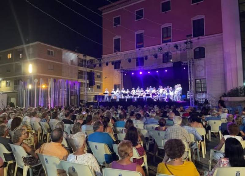 Plaza Manuel Floreal Menárquez in Los Alcázares