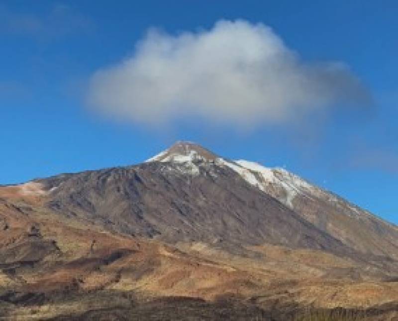 Mount Teide to be watched around the clock as Tenerife tightens control