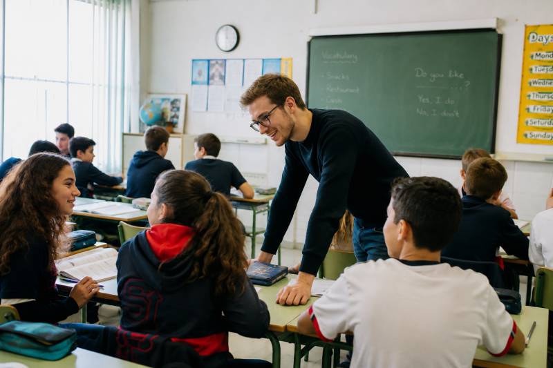 Murcia pulls out of native English assistant programme in schools