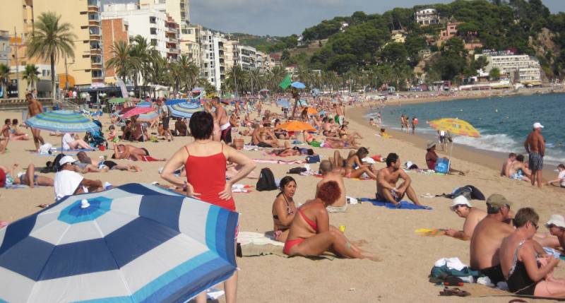 Why savvy travellers are ditching August for a Super September in Spain