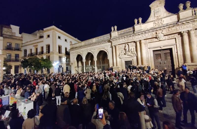 Jerez sets the date: Christmas carol season kicks off three weeks early this year